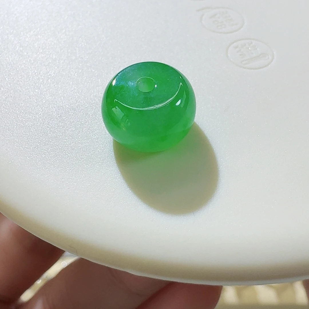 翡翠颈饰未镶嵌珠子