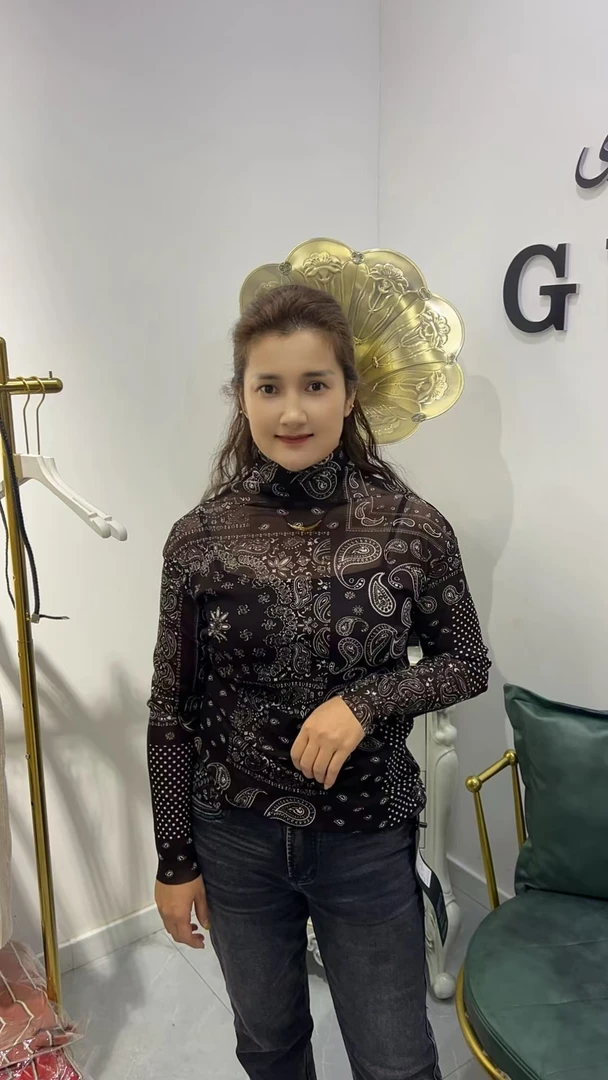 拉链丹宁风女士刺绣常规型长袖提花T恤打底衫女印花（777）