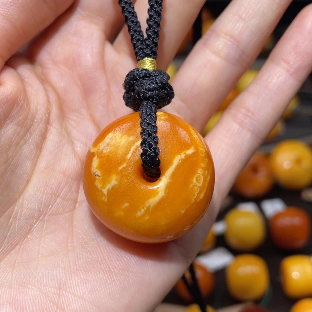 【闪购商品】琥珀裸石未镶嵌扣子