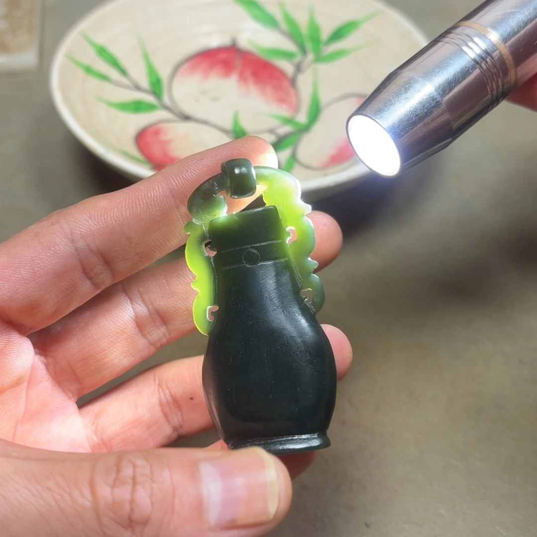 这个物件很老气啊