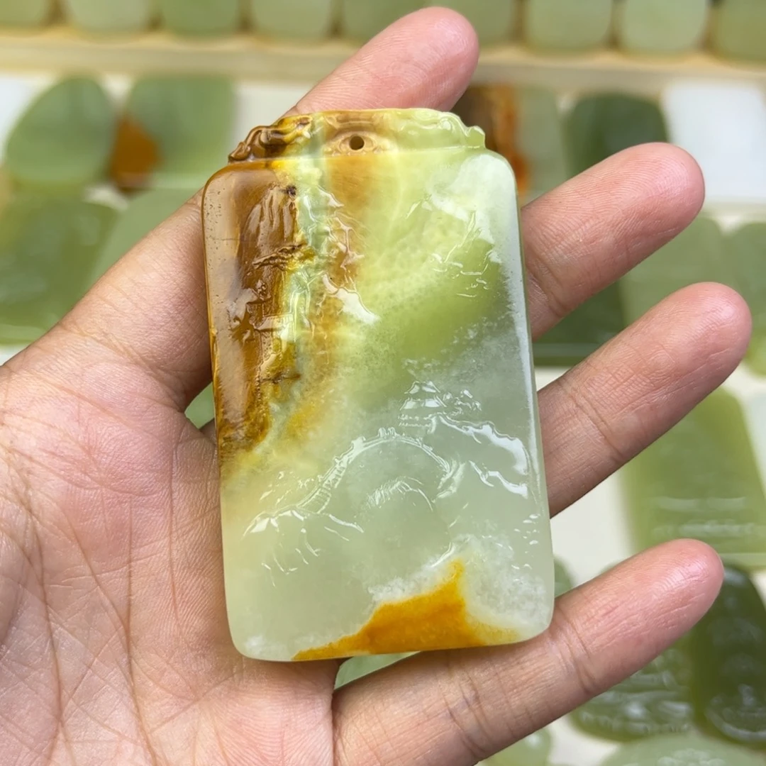 新疆昆仑山料山水