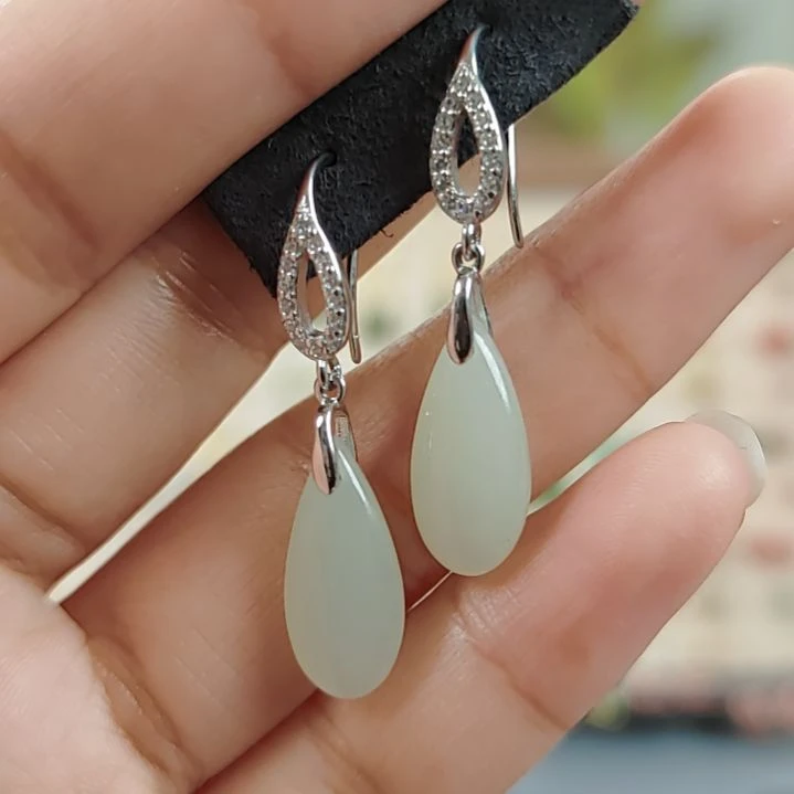 和田玉耳饰银S925镶嵌耳饰