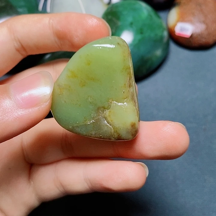 和田玉未镶嵌珠宝奇石