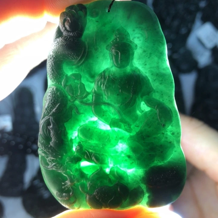 定制翡翠未镶嵌御龙大势至