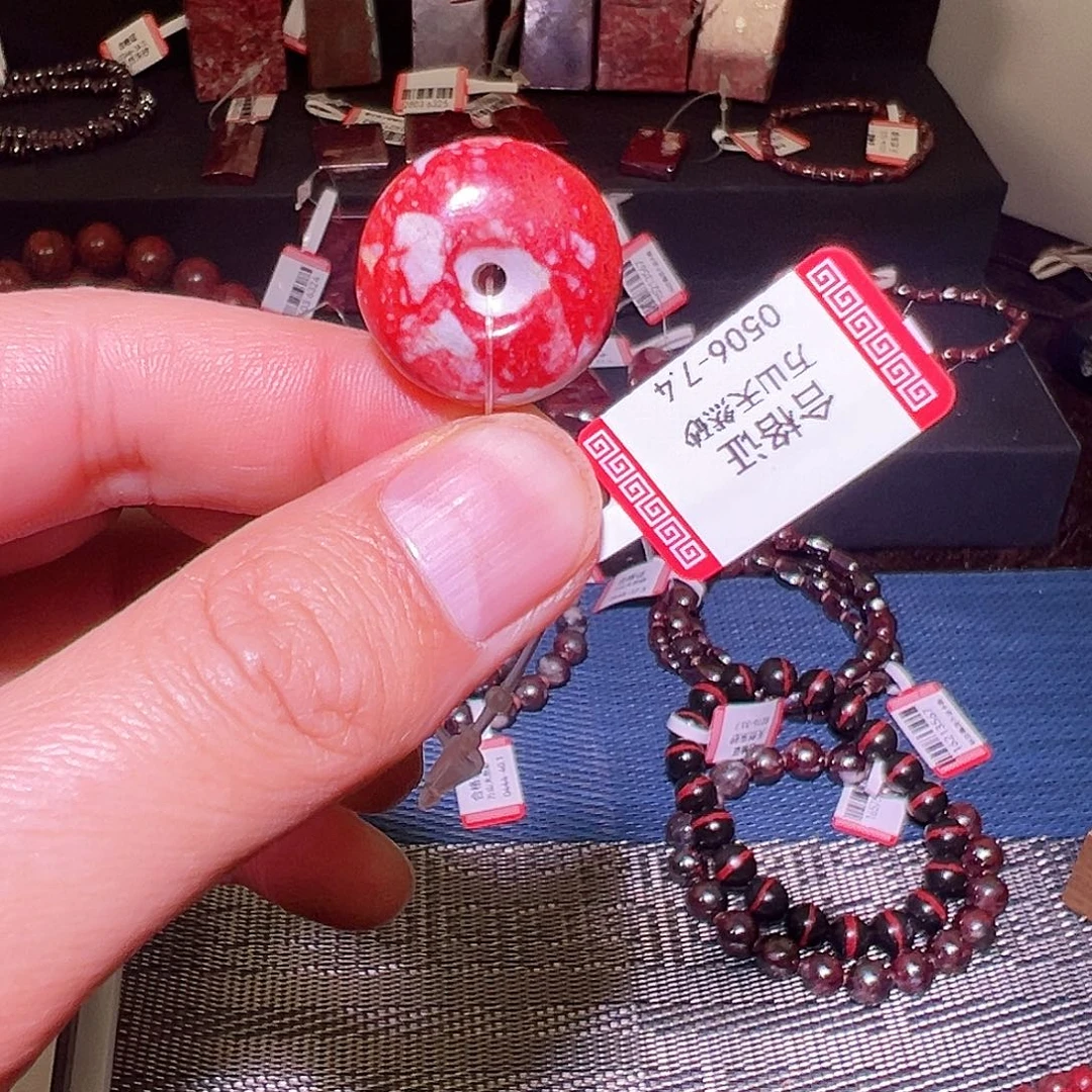 天然辰砂纯天然扣子