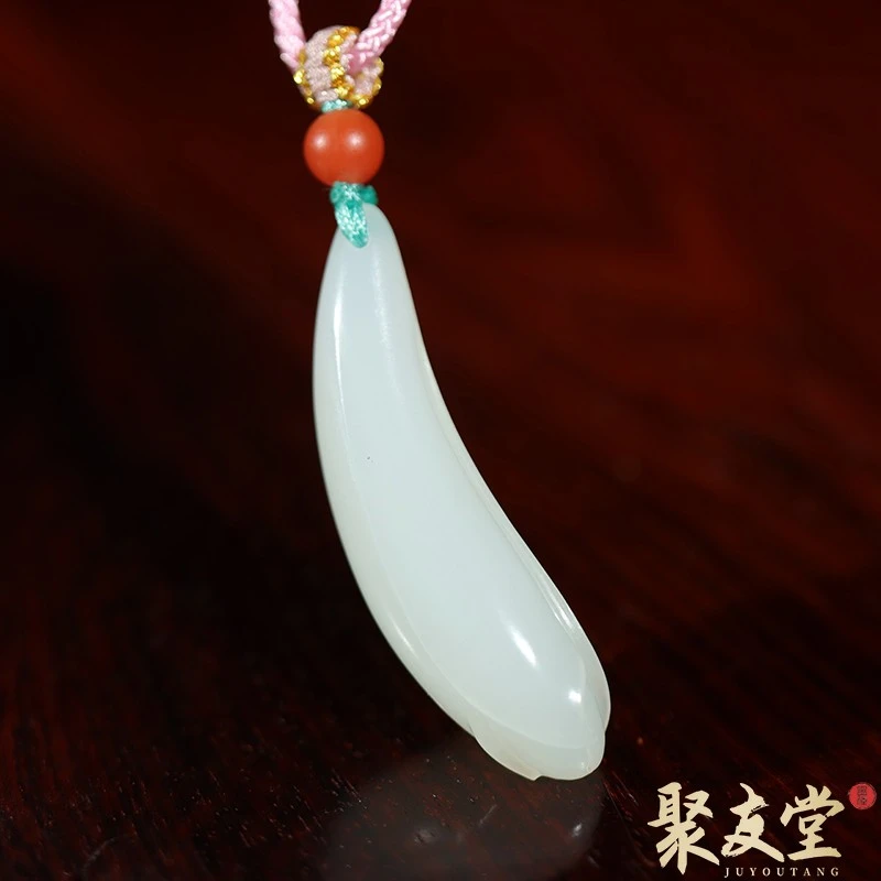 聚友堂王伟玉雕4.8克新疆和田玉籽料白玉兰花男女玉兰花挂件吊坠