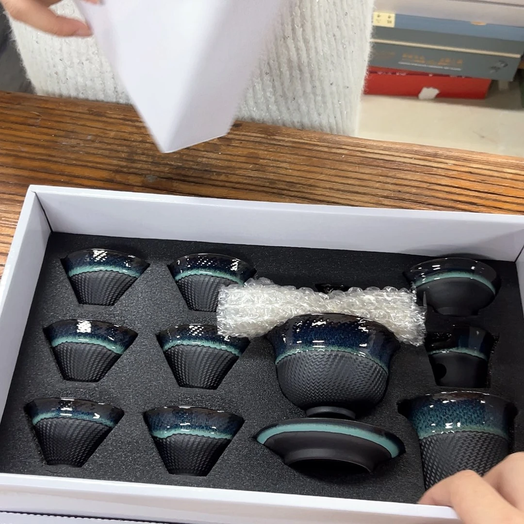 孤品茶具套装等。