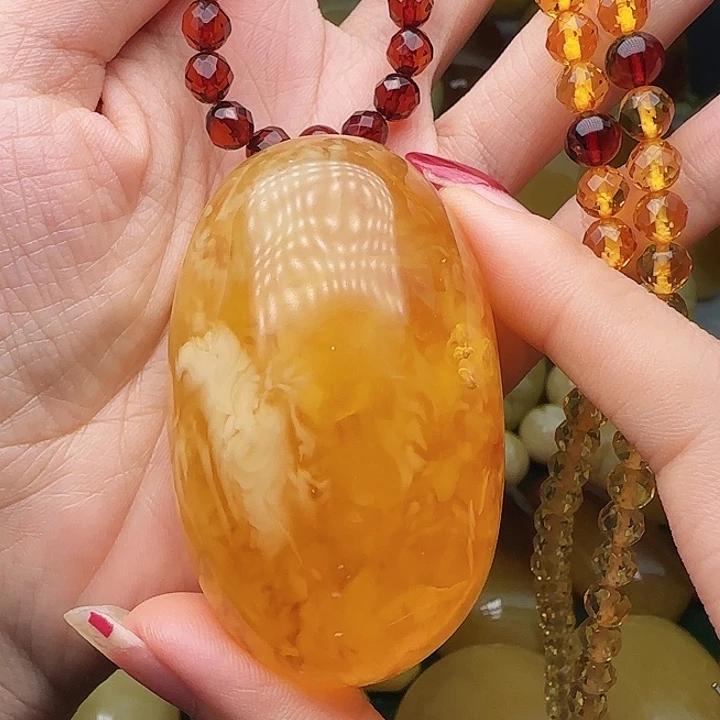 琥珀未镶嵌手链吊坠