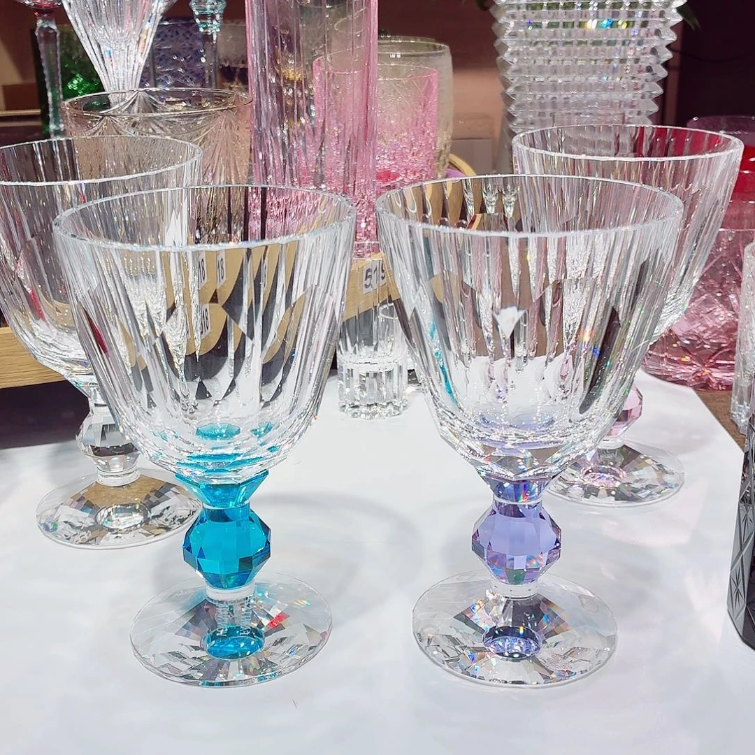 于***轩平底款水晶玻璃威士忌酒是