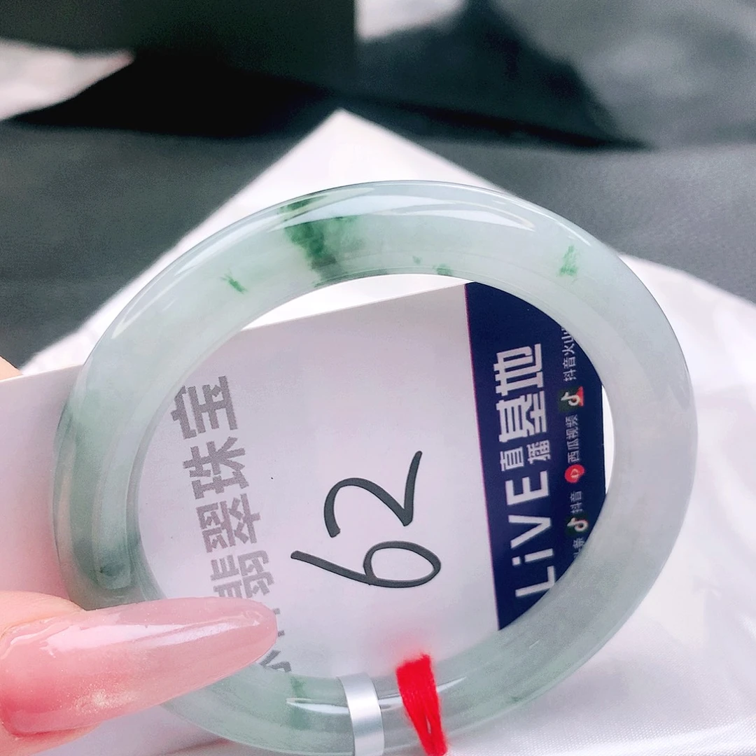 翡翠未镶嵌手镯缅甸天然a货翡翠