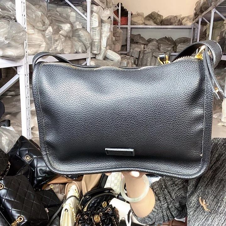 蚕丝小牛剖层皮革PU