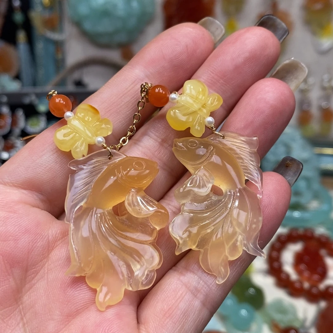 K***乐蛇纹石玉未镶嵌颈饰