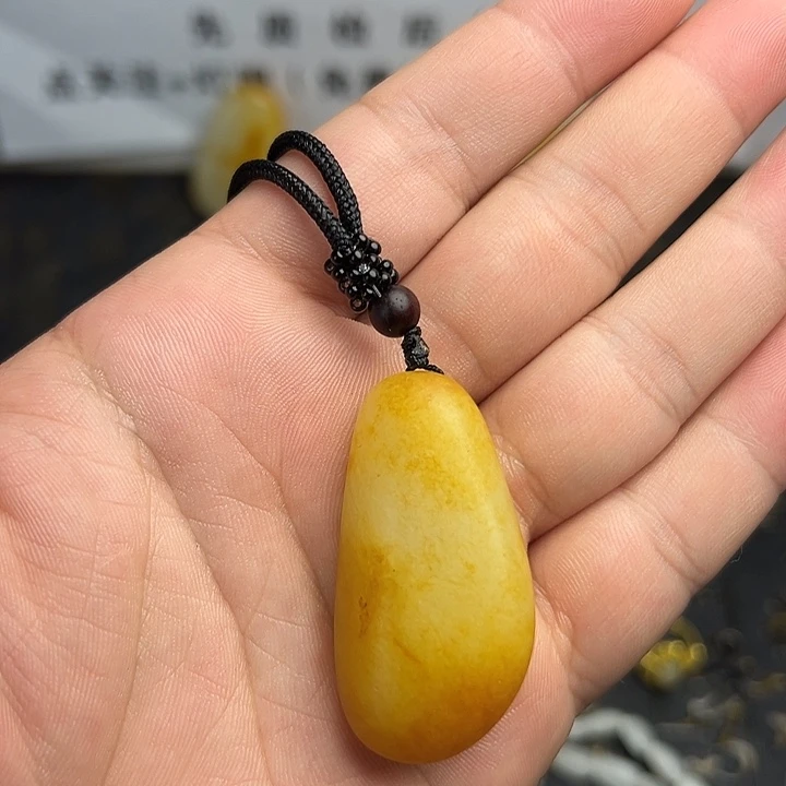 和田玉未镶嵌手串