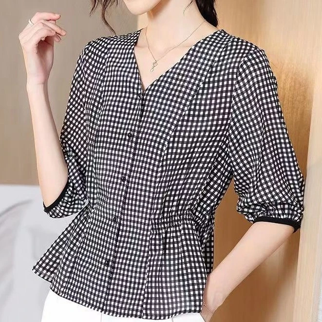 【现货+运费险】棉麻七分格子复古港味V领上衣设计感衬衫女Q588