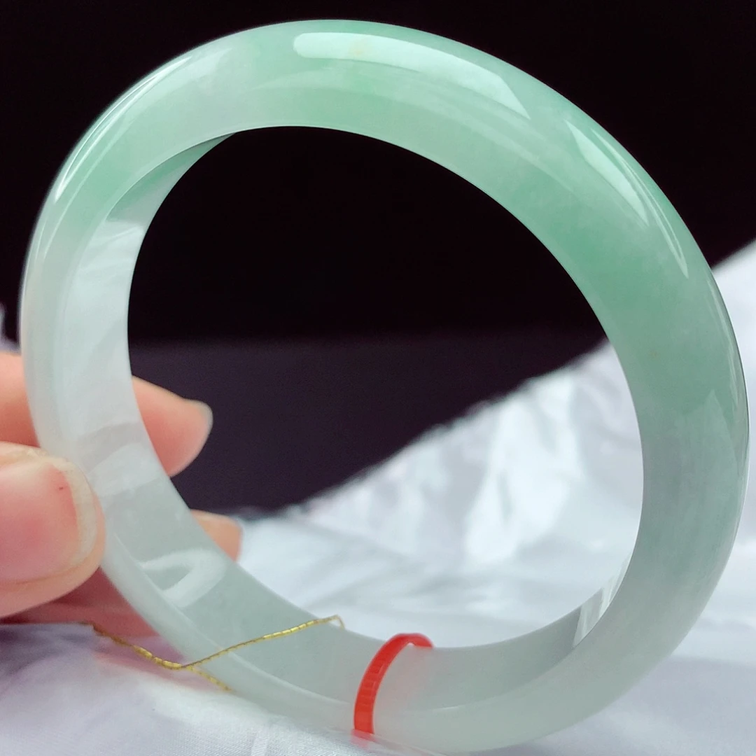 衡***佳翡翠未镶嵌手镯56圈956