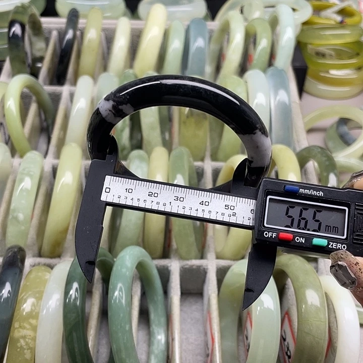 蛇纹石玉未镶嵌手镯234