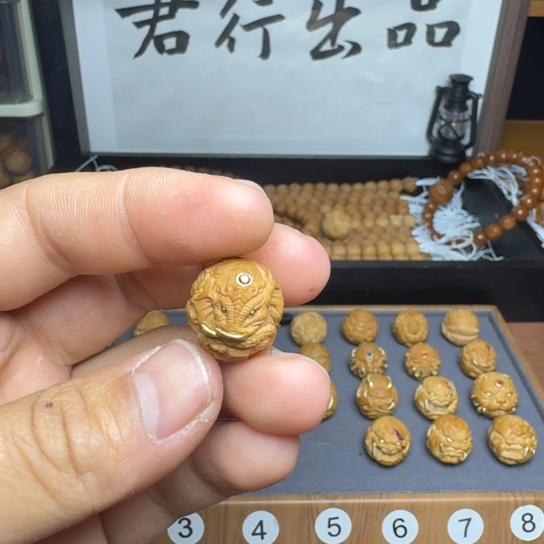 牛***博手串/手链核桃狮驼岭