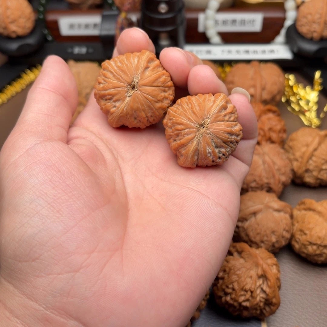 軕***川文玩核桃把件铁锤妹妹