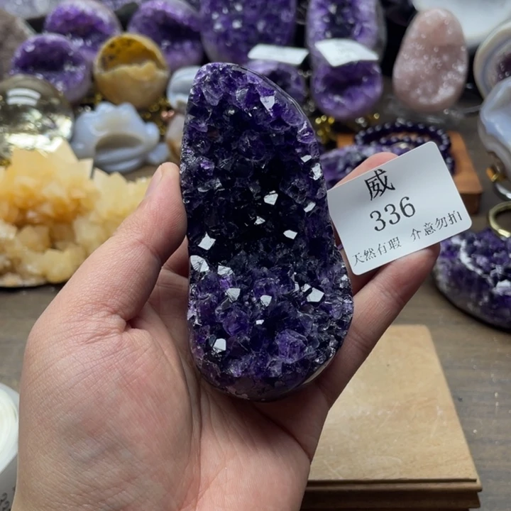 未镶嵌珠宝半成品水晶