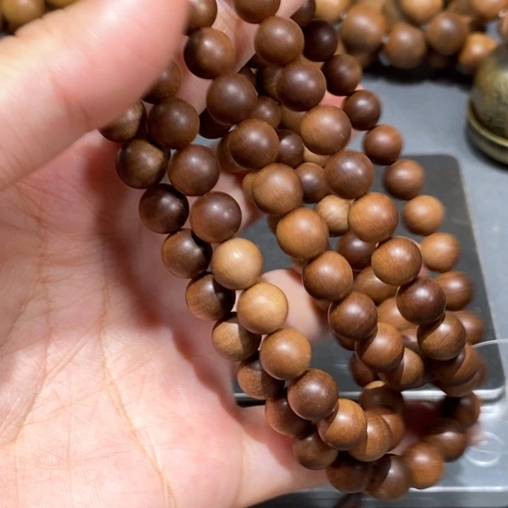 遥***、檀香木其他迈索尔0.8✖️108颗沉水多圈全品横纹黑肉