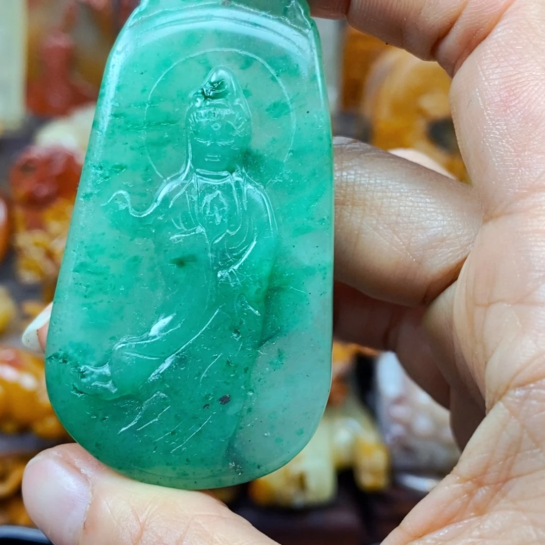 石英质玉（黄龙玉）未镶嵌颈饰