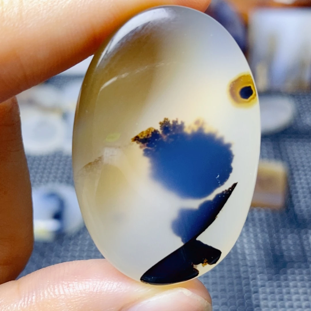 玛瑙/玉髓未镶嵌珠宝奇石