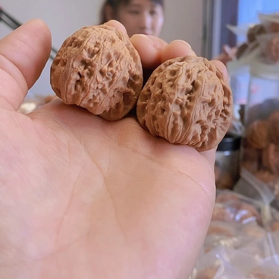 【闪购商品】把件文玩核桃37白狮子