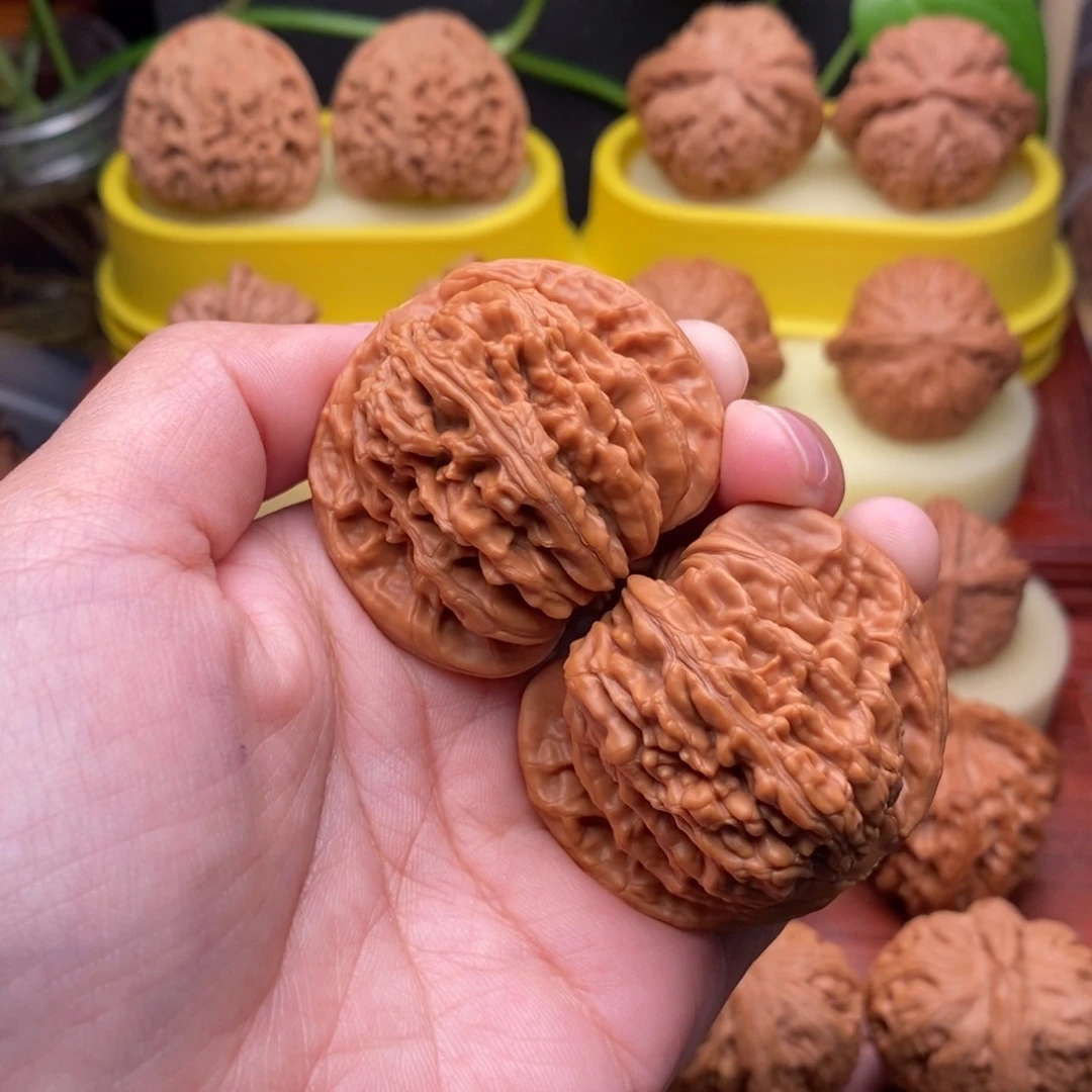 把件文玩核桃43老树红皮四座楼