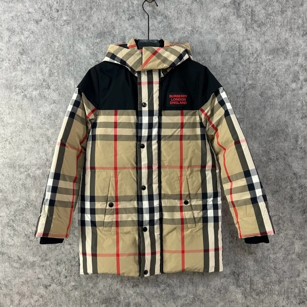 95新 BURBERRY/博柏利 Burberry格纹羽绒服