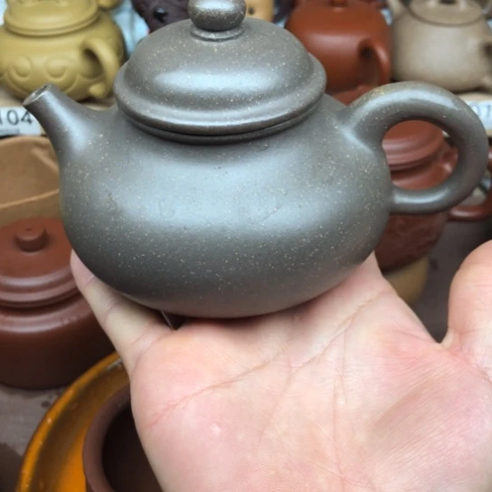 茶壶紫砂青段泥容天230豪升左右有瑕疵