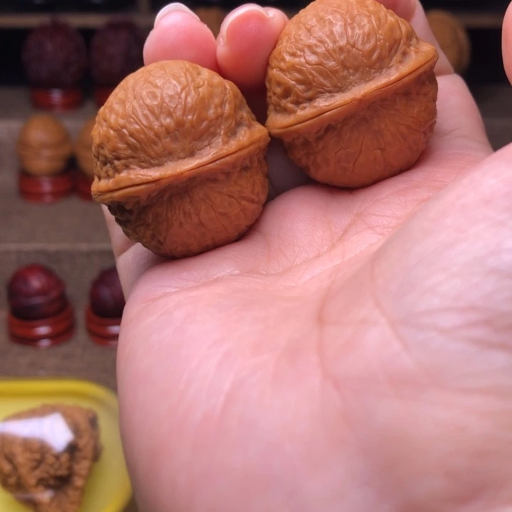 把件橄榄核4红蛇32尺