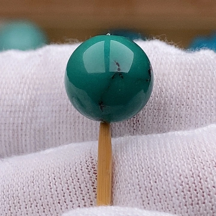 绿松石未镶嵌珠宝奇石10.7