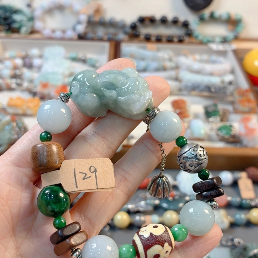 告***灵翡翠未镶嵌颈饰手串