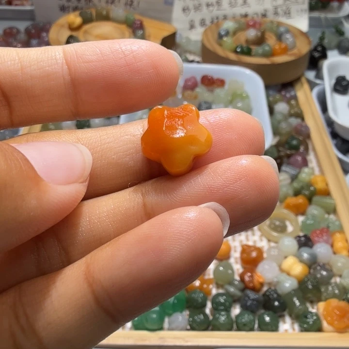 和田玉未镶嵌珠宝半成品