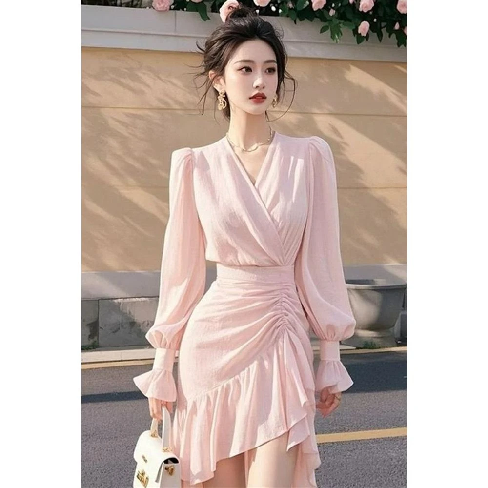 海边显瘦气质收腰V领夏季小个子2025春新款流行不规则荷叶边裙子