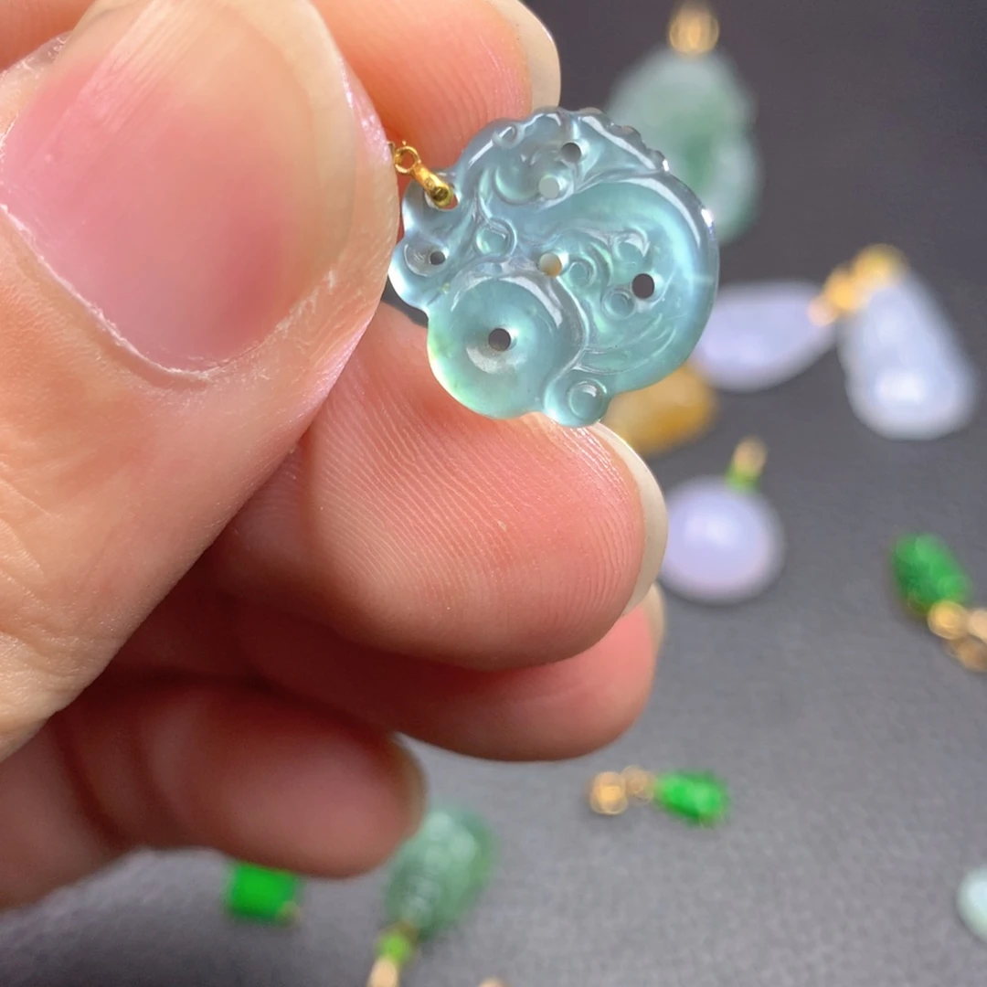 【闪购商品】翡翠18K金镶嵌颈饰翡翠