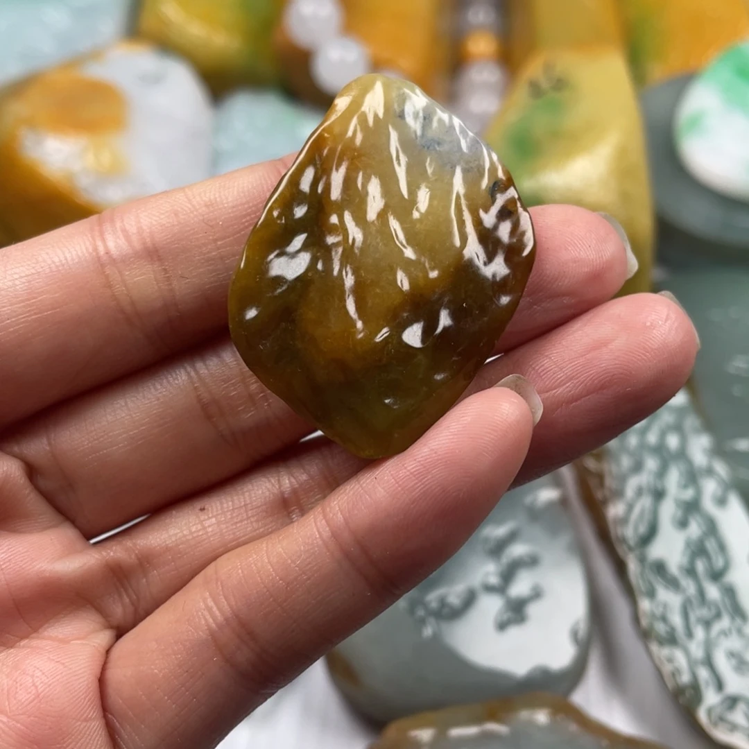 【闪购商品】翡翠颈饰未镶嵌翡翠