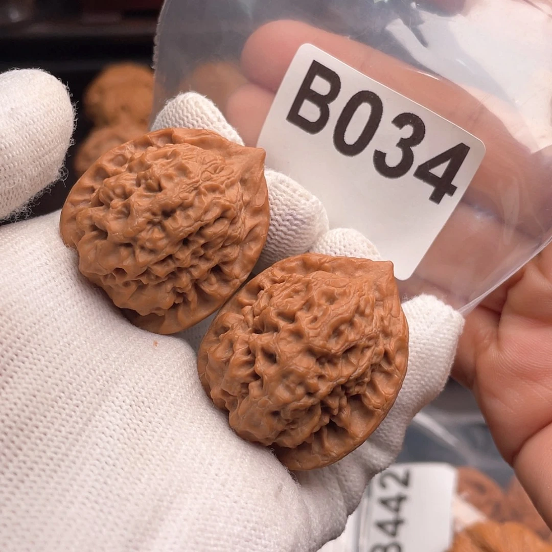 【闪购商品】文玩核桃吊坠奇*B034野生观音帽33