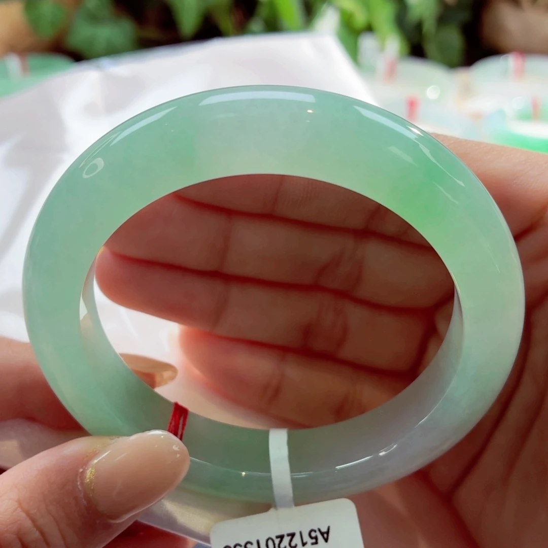 翡翠未镶嵌手镯青提绿包容漏68-20