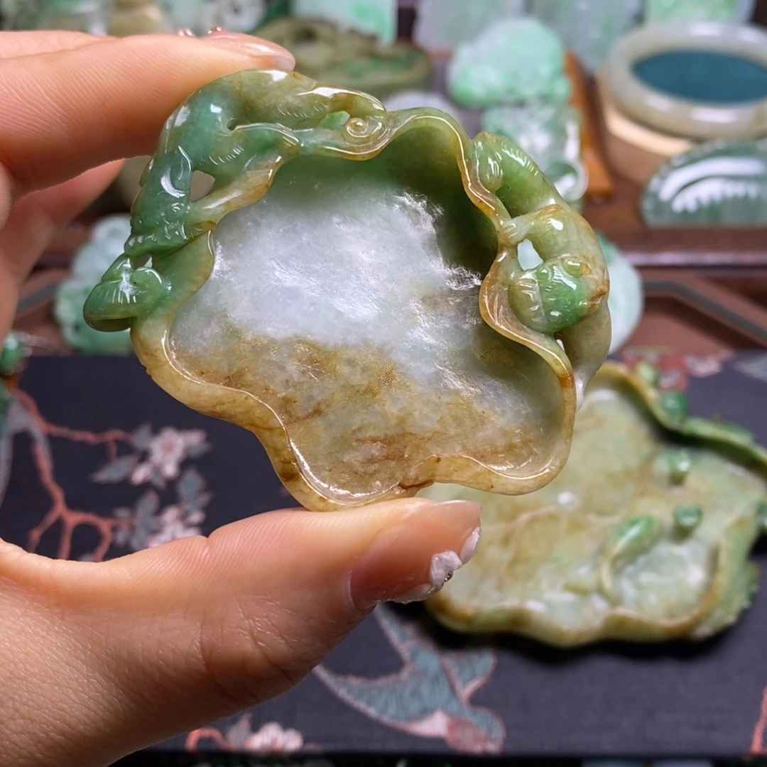 游***戈翡翠未镶嵌颈饰1111111111111111