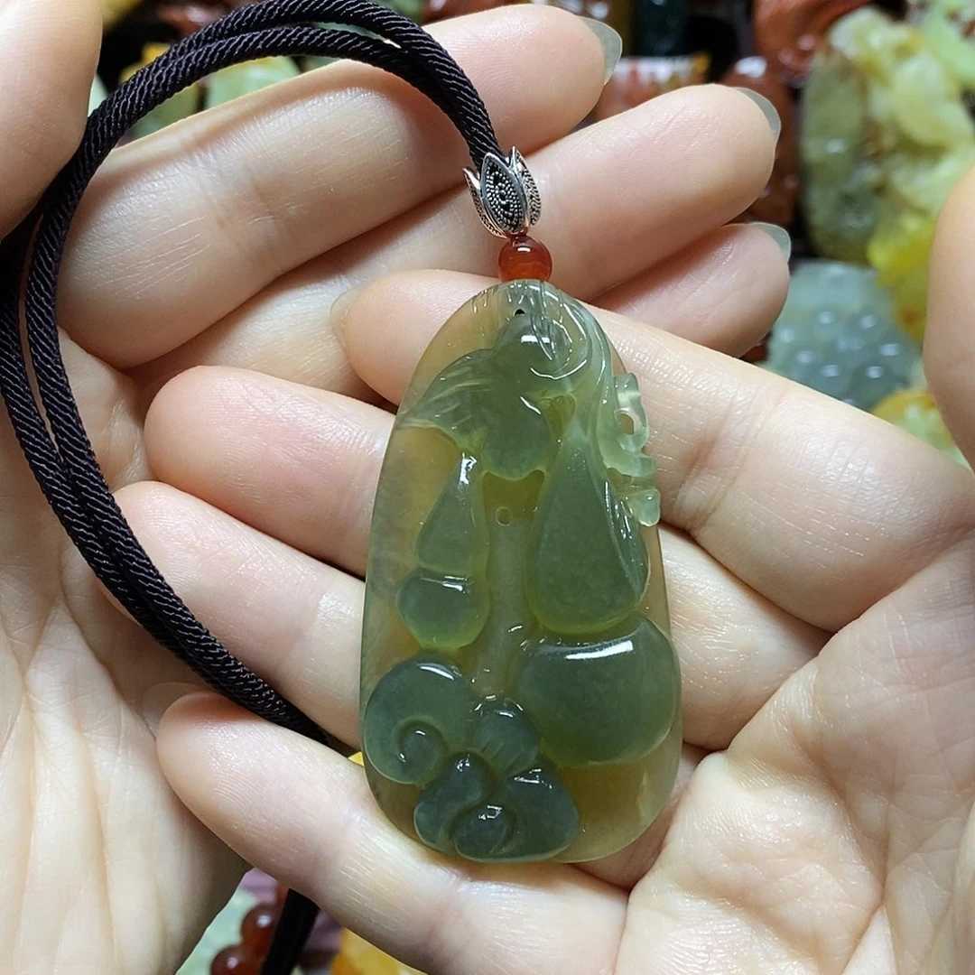 岫玉未镶嵌吊坠(赠链)