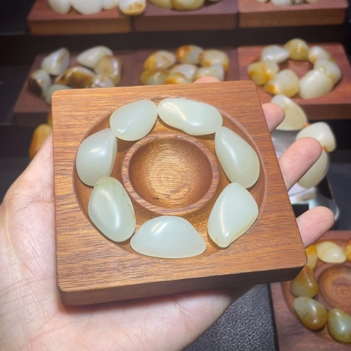 传***生未镶嵌手链和田玉