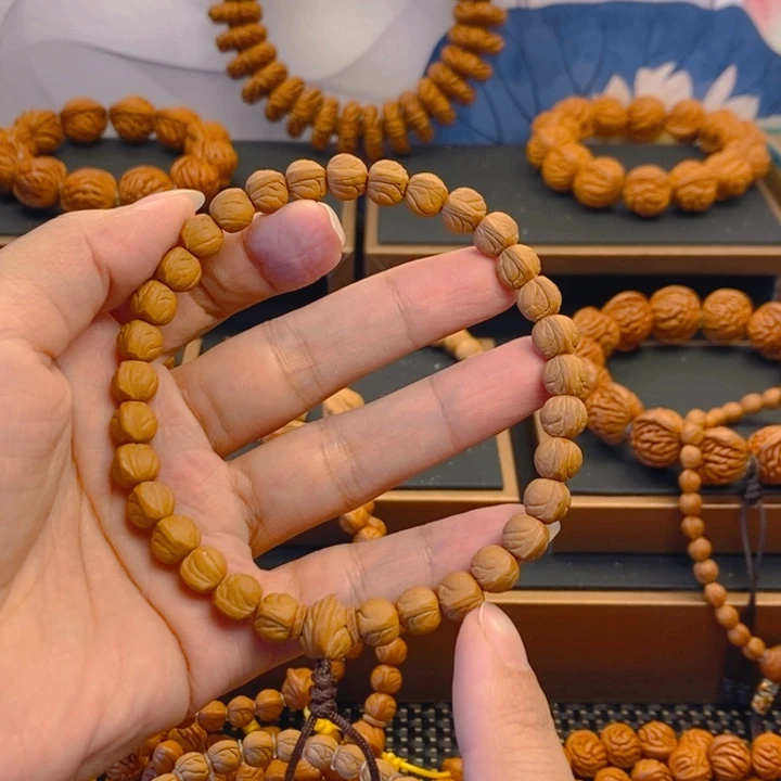 一***羯桃核吊坠秦岭森林0.9