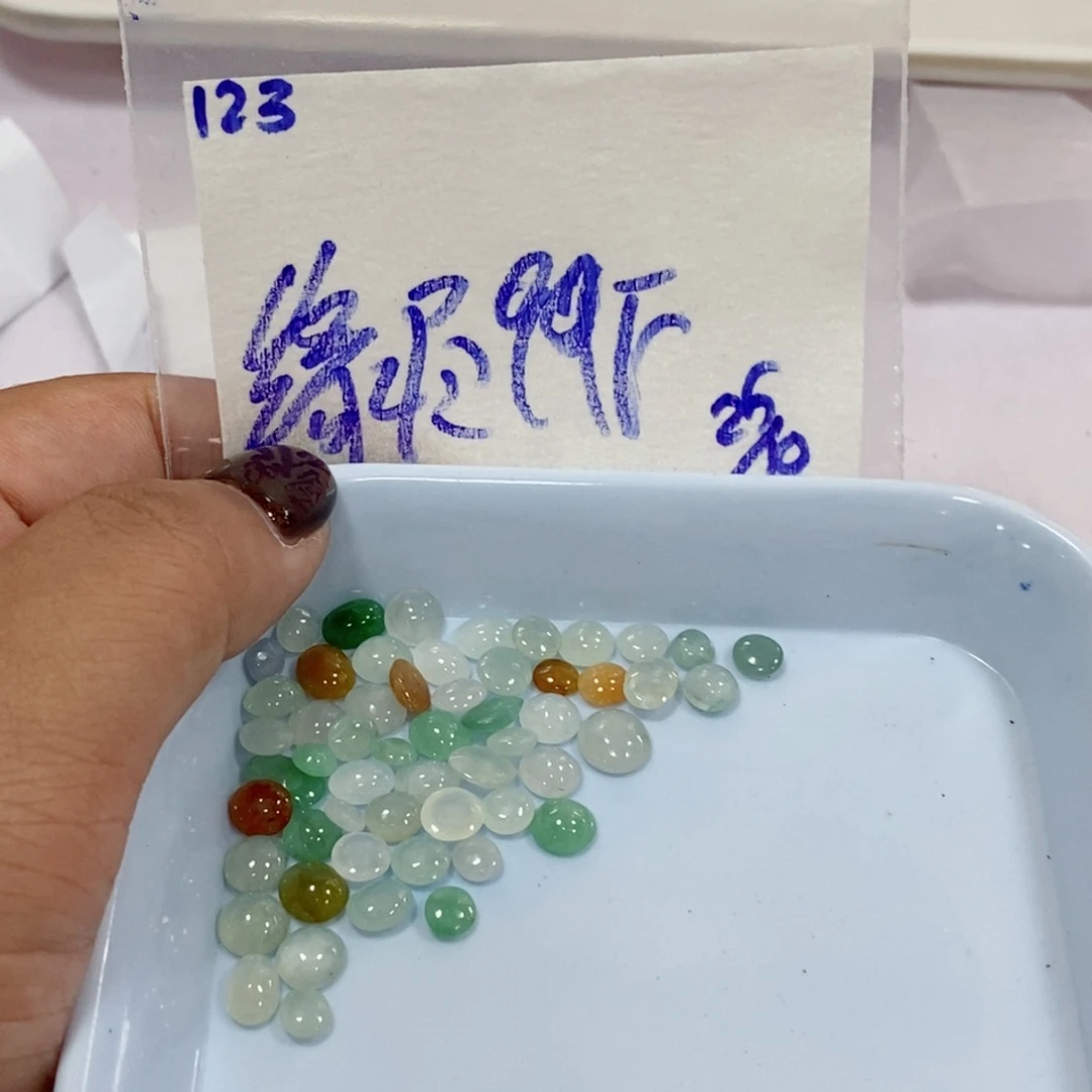 缘***望定制翡翠未镶嵌不
