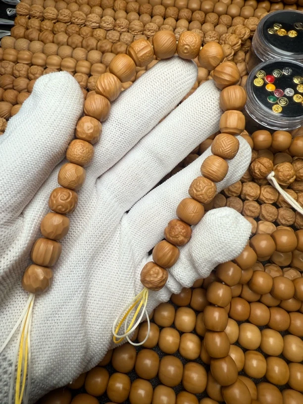 豫见-纯手工多宝微微瑕战斗瑕猴头雕刻手串