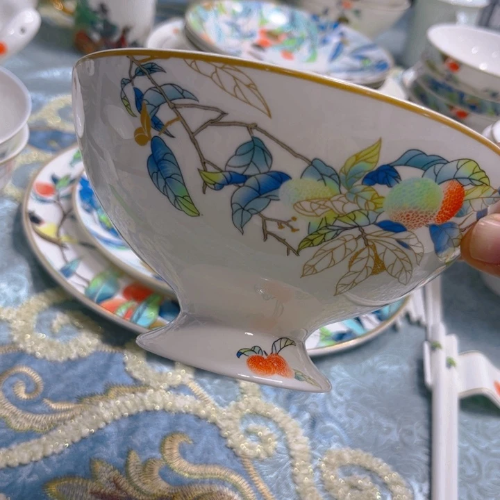 瓷片荔枝六寸面碗两个