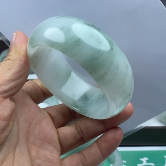 石英质玉（金丝玉）未镶嵌手镯