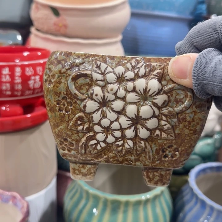凑9块包邮，有孔，陶瓷花盆