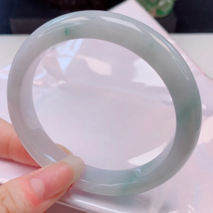 翡翠未镶嵌手镯57圈