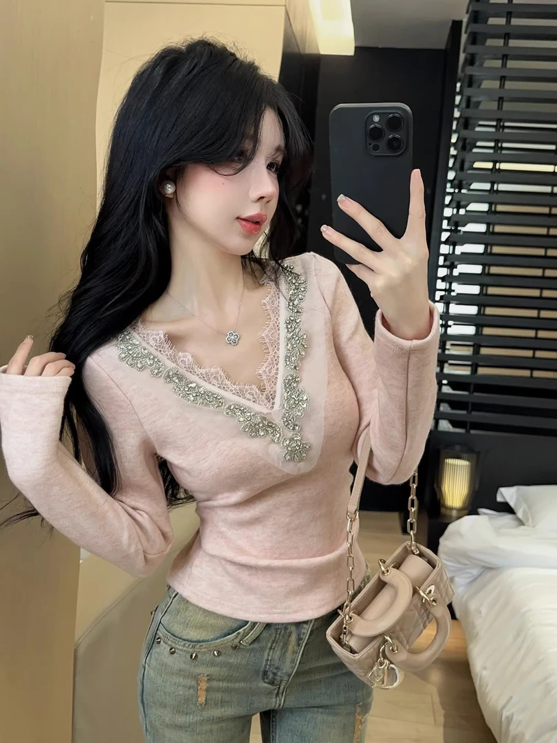 小香风重工镶钻针织T恤女秋冬高级感v领上衣纯欲风蕾丝打底衫内搭